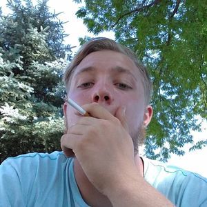 Meet your Posher, Dustin